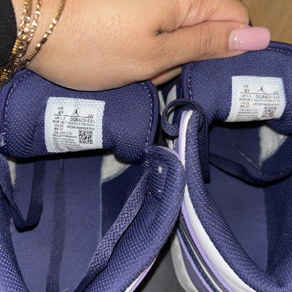 Excellent (USED) Condition Air Jordan 1 Mid Sky J Purple - Picture 6 of 11
